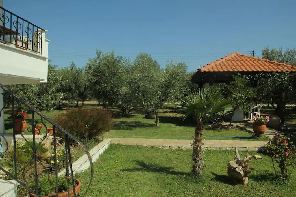 Villa Maria Gerakini 0*,